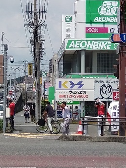 よしの正英さん中央町交差点 (1).JPG