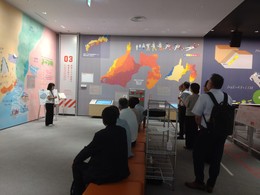 新政策議員フォーラム桑員視察 (3).JPG