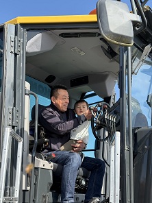 2025商工祭り (1).jpg