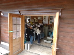ホタルの里大山田東小２年生自然学習 (1).JPG